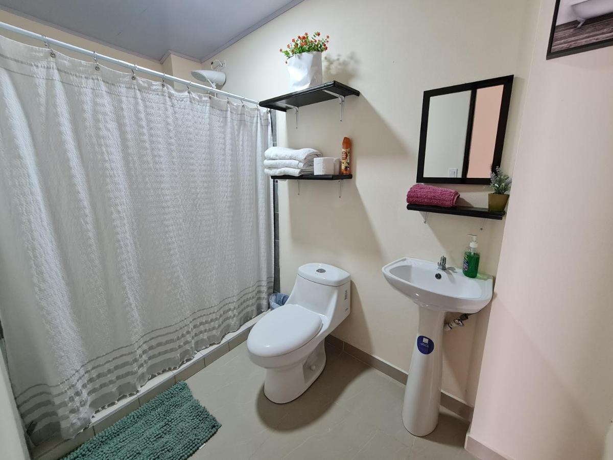 Apartamentos Ave Del Paraiso Αλαχουέλα Εξωτερικό φωτογραφία